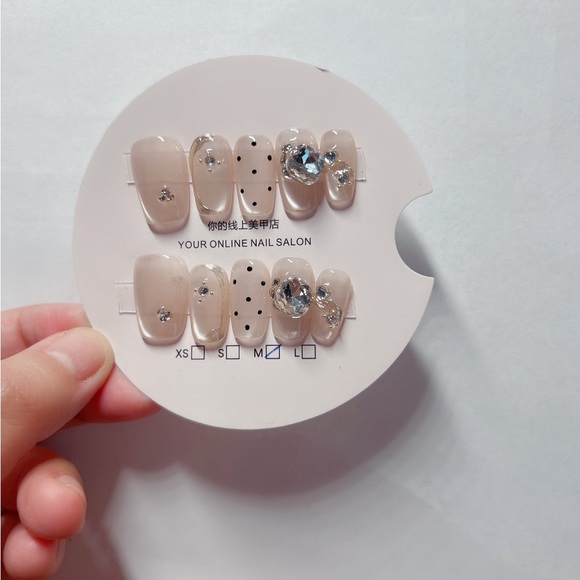Handmade high quality nails size medium - Picture 2 of 4